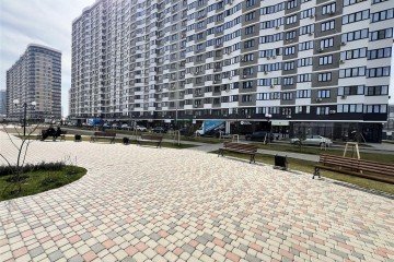 Фото №5: Торговое помещение 76 м² - Краснодар, мкр. жилой комплекс Дружный-2, б-р Адмиралтейский, 3к3