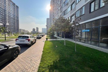 Фото №5: Торговое помещение 76 м² - Краснодар, мкр. жилой комплекс Дружный-2, б-р Адмиралтейский, 3к3