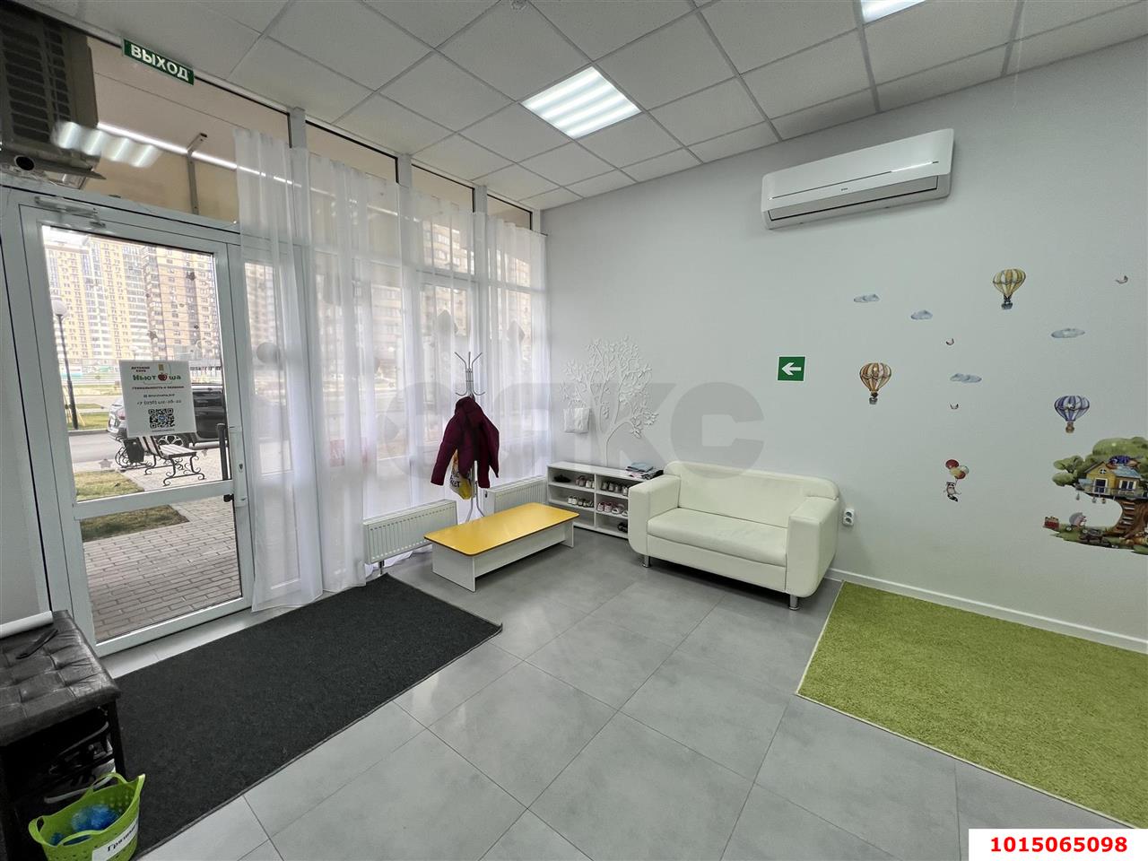 Фото №7: Торговое помещение 76 м² - Краснодар, жилой комплекс Дружный-2, б-р Адмиралтейский, 3к3