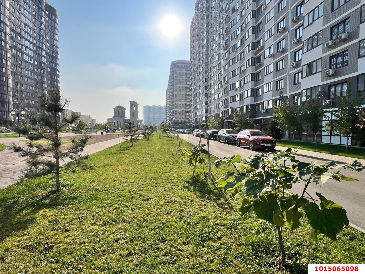 Фото №4: Торговое помещение 76 м² - Краснодар, жилой комплекс Дружный-2, б-р Адмиралтейский, 3к3