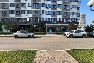 Фото №1: Торговое помещение 76 м² - Краснодар, мкр. жилой комплекс Дружный-2, б-р Адмиралтейский, 3к3