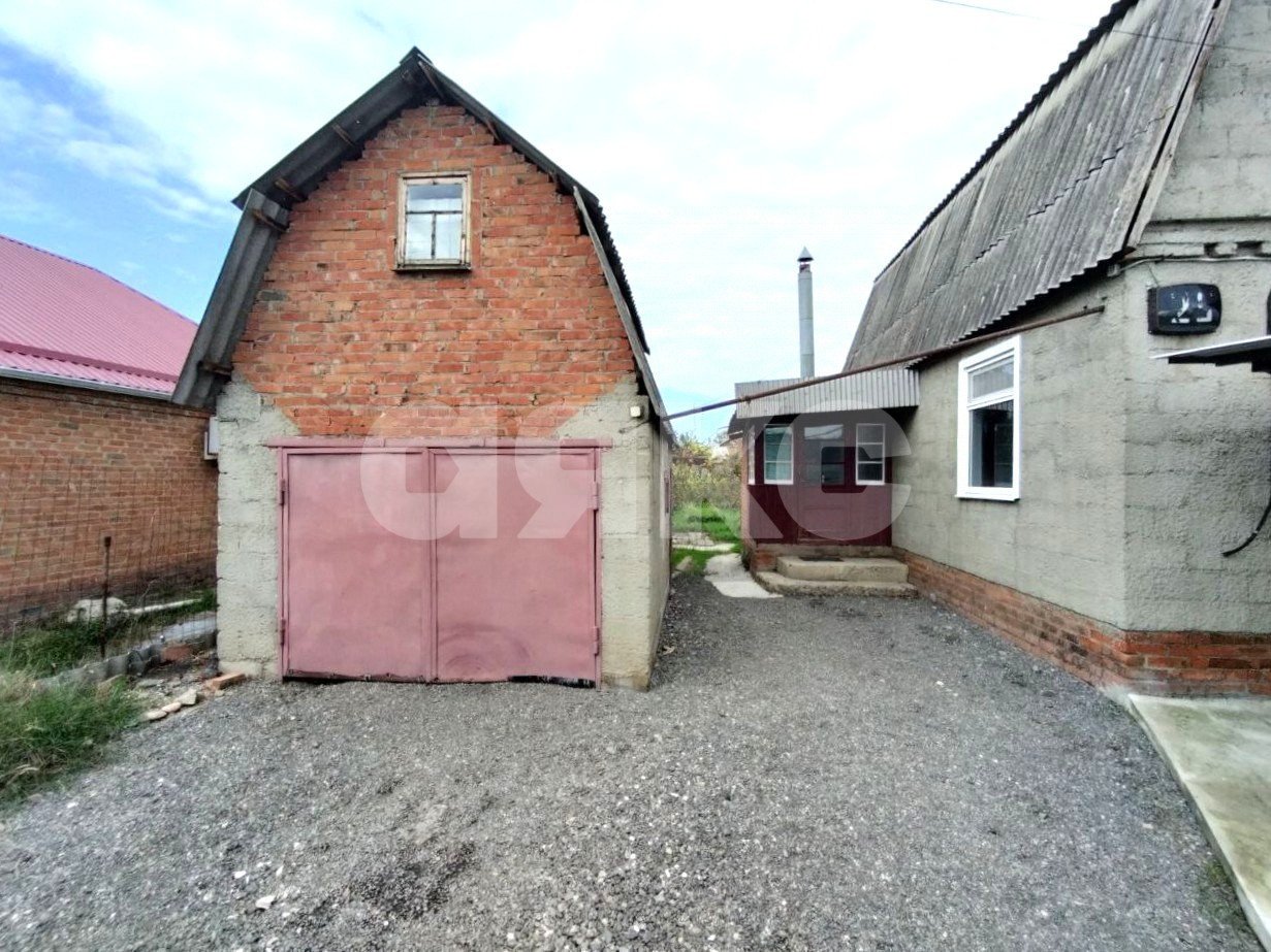 Фото №3: Дом 85 м² + 4.2 сот. - Кореновск, 1-й квартал, ул. Дядьковская