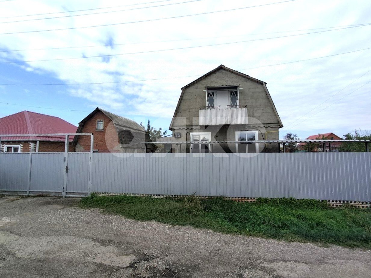 Фото №2: Дом 85 м² + 4.2 сот. - Кореновск, 1-й квартал, ул. Дядьковская