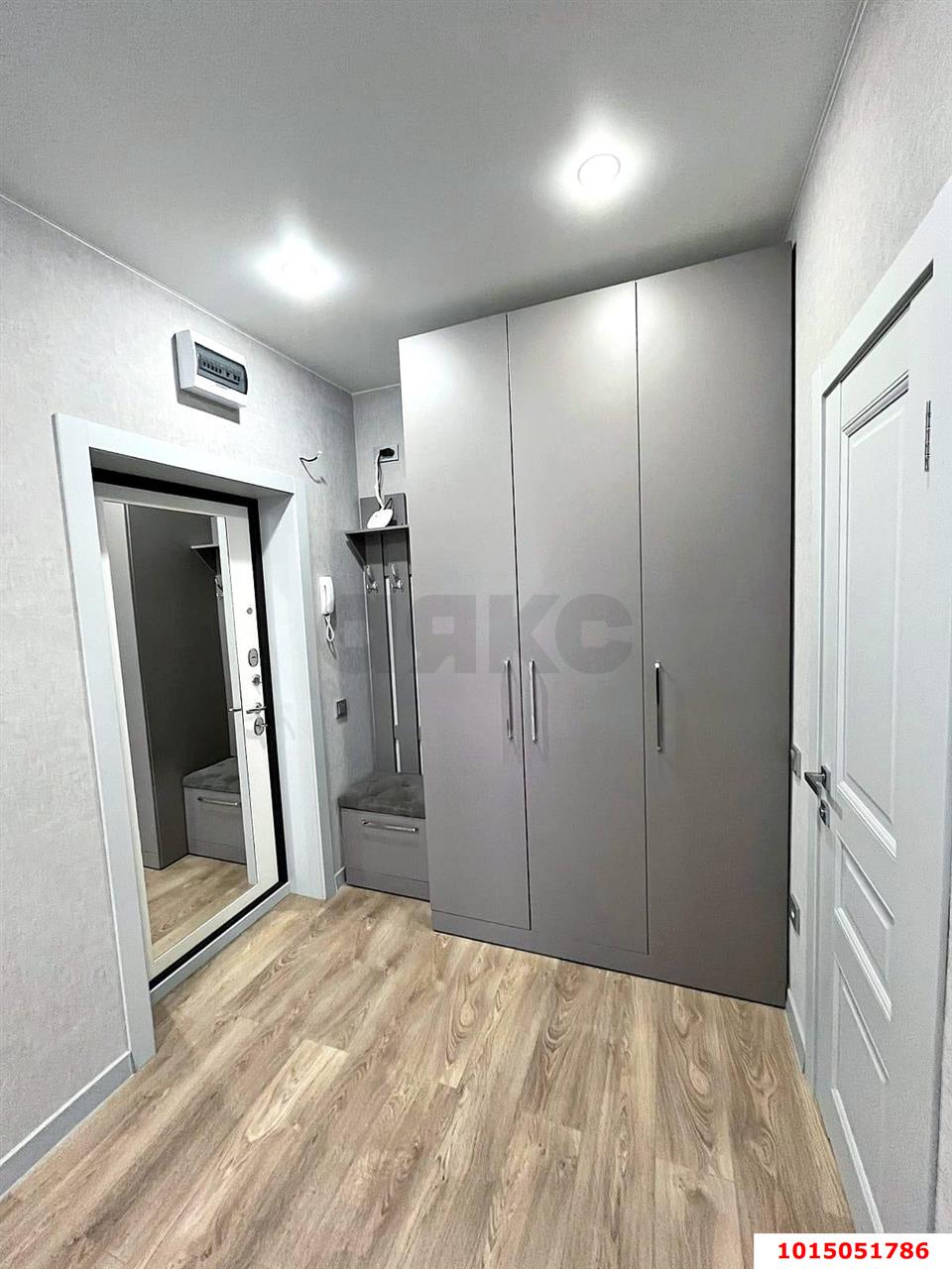 Фото №17: 1-комнатная квартира 51 м² - Краснодар, Губернский, ул. им. Героя Яцкова И.В., 19