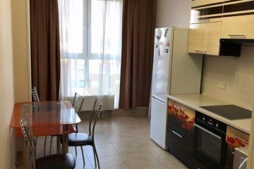 Фото №2: 1-комнатная квартира 41 м² - Краснодар, мкр. Центральный, ул. Красная, 176