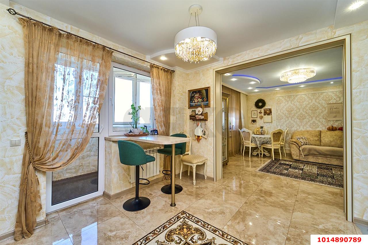 Фото №2: 3-комнатная квартира 103 м² - Краснодар, Центральный внутригородской округ, мкр. Дубинка, ул. Таманская, 130/3