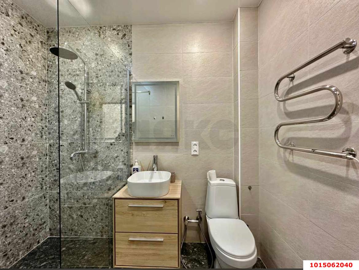 Фото №10: Таунхаус 160 м² + 2 сот. - Краснодар, Завод Радиоизмерительных Приборов, ул. Алуштинская, 40