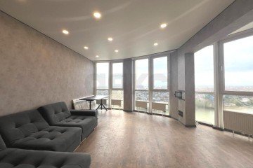 Фото №1: 1-комнатная квартира 54 м² - Краснодар, мкр. Западный внутригородской округ, ул. Кожевенная, 28