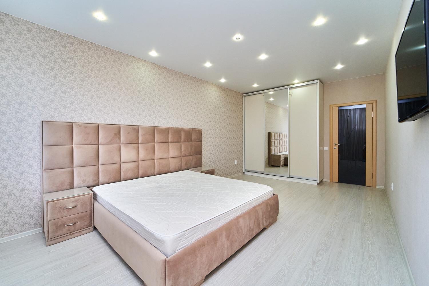 Фото №1: 2-комнатная квартира 76 м² - Краснодар, Прикубанский внутригородской округ, мкр. Краевая Клиническая Больница, ул. Домбайская, 12