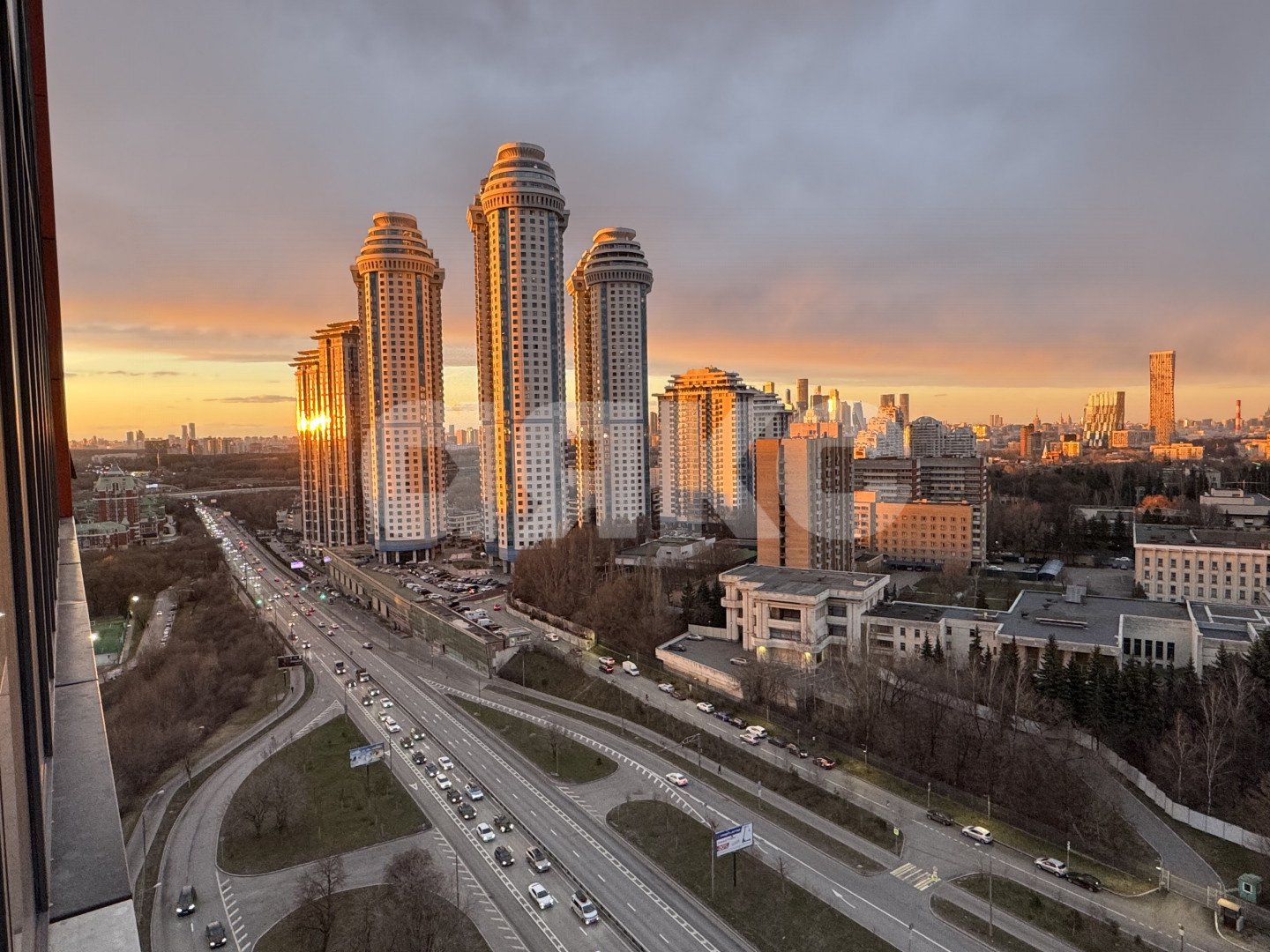Фото №16: Апартаменты 70 м² - Москва, жилой комплекс Мосфильмовская, ул. Мосфильмовская, 74Б