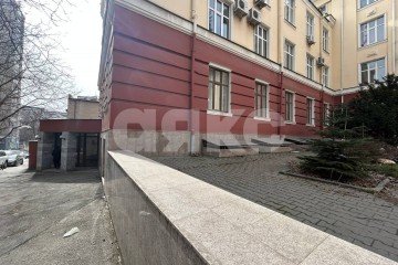 Фото №2: Коммерция 240 м² - Ростов-на-Дону, р. Ленинский, пер. Братский, 47