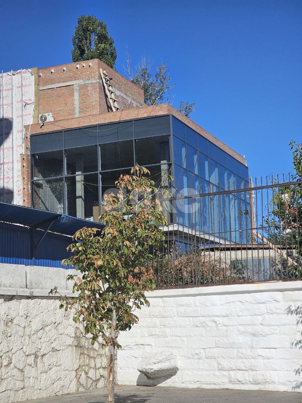 Фото №1: Коммерция 450 м² - Ростов-на-Дону, Богатяновка, ул. Береговая, 16