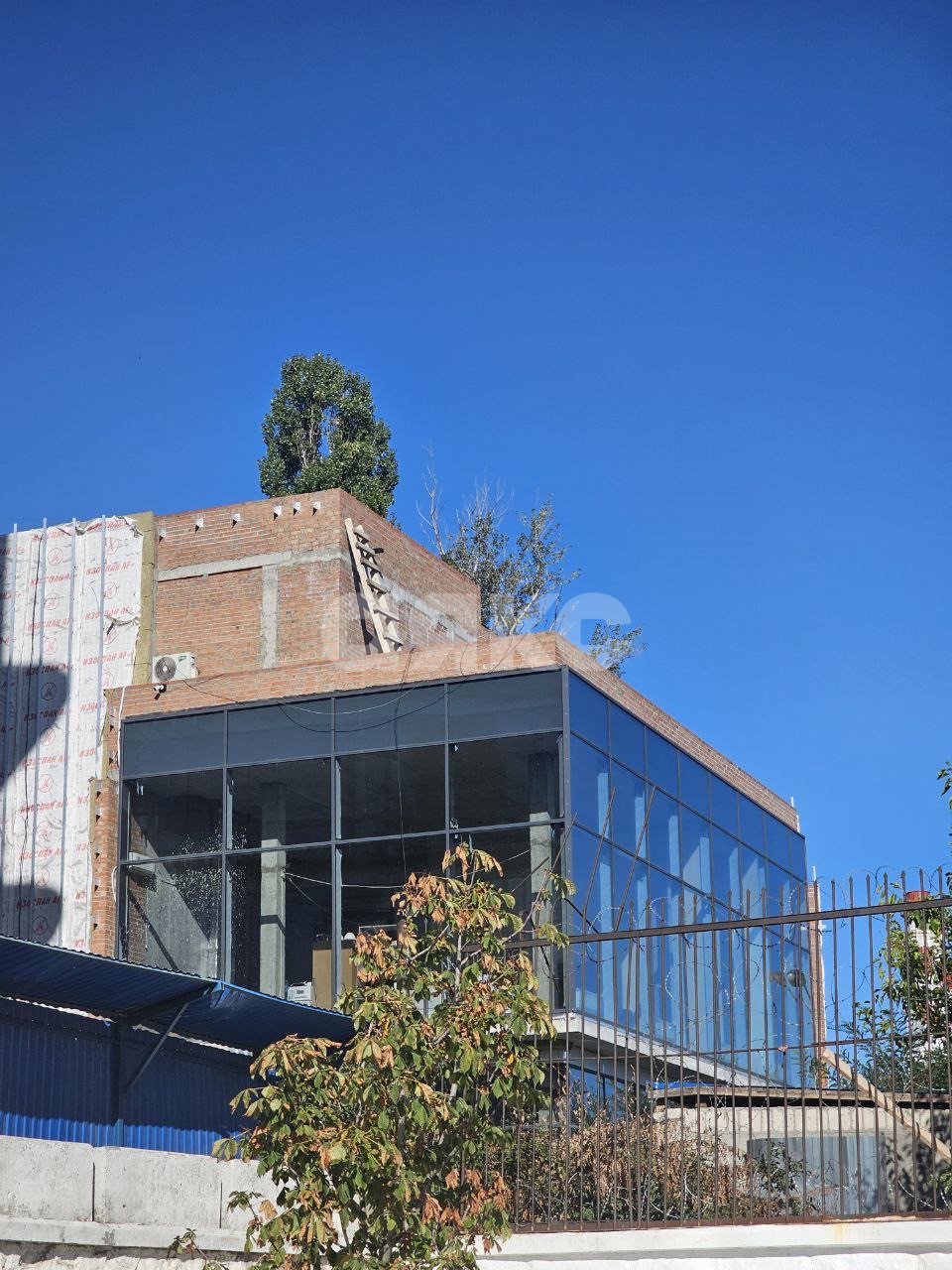 Фото №2: Коммерция 450 м² - Ростов-на-Дону, Богатяновка, ул. Береговая, 16