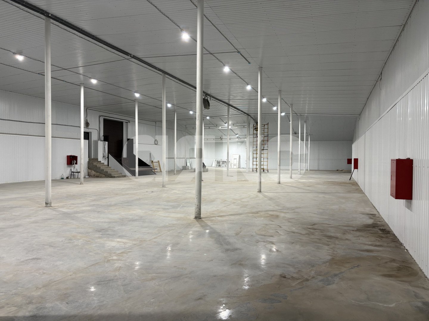 Фото №1: Коммерция 1100 м² - Ростов-на-Дону, Октябрьский, пер. Дальний, 21