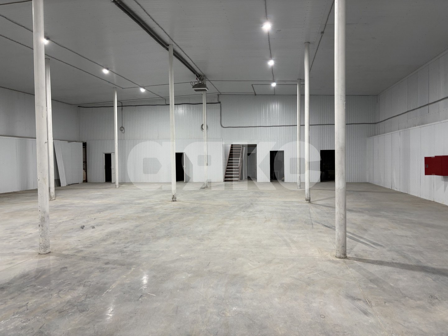 Фото №3: Коммерция 1100 м² - Ростов-на-Дону, Октябрьский, пер. Дальний, 21