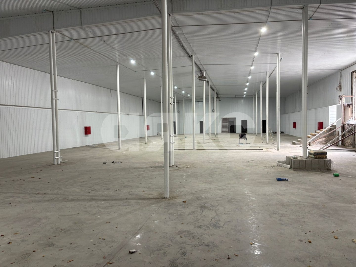 Фото №1: Коммерция 1050 м² - Ростов-на-Дону, Октябрьский, пер. Дальний, 21