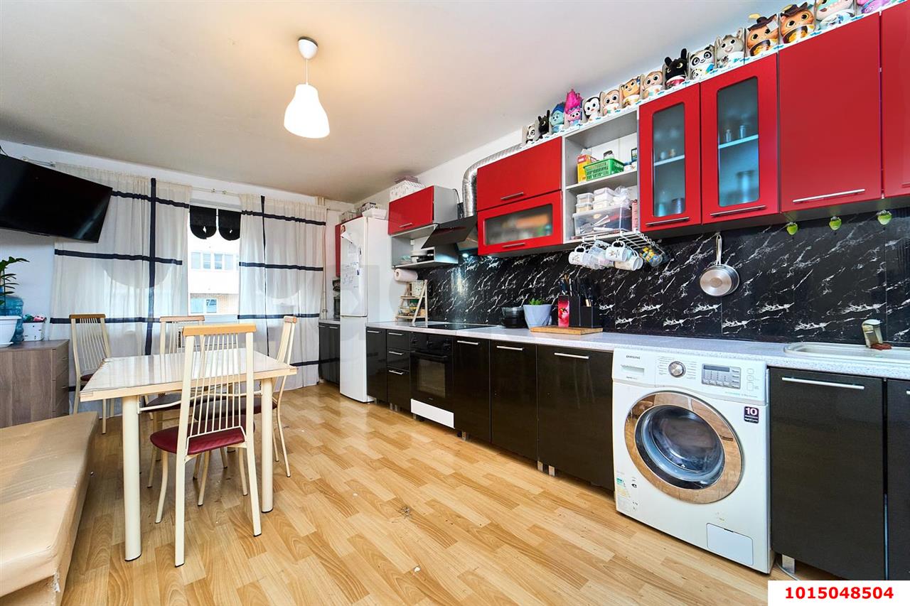 Фото №1: 3-комнатная квартира 96 м² - Краснодар, Прикубанский внутригородской округ, мкр. Восточно-Кругликовский, ул. Героев-Разведчиков, 42