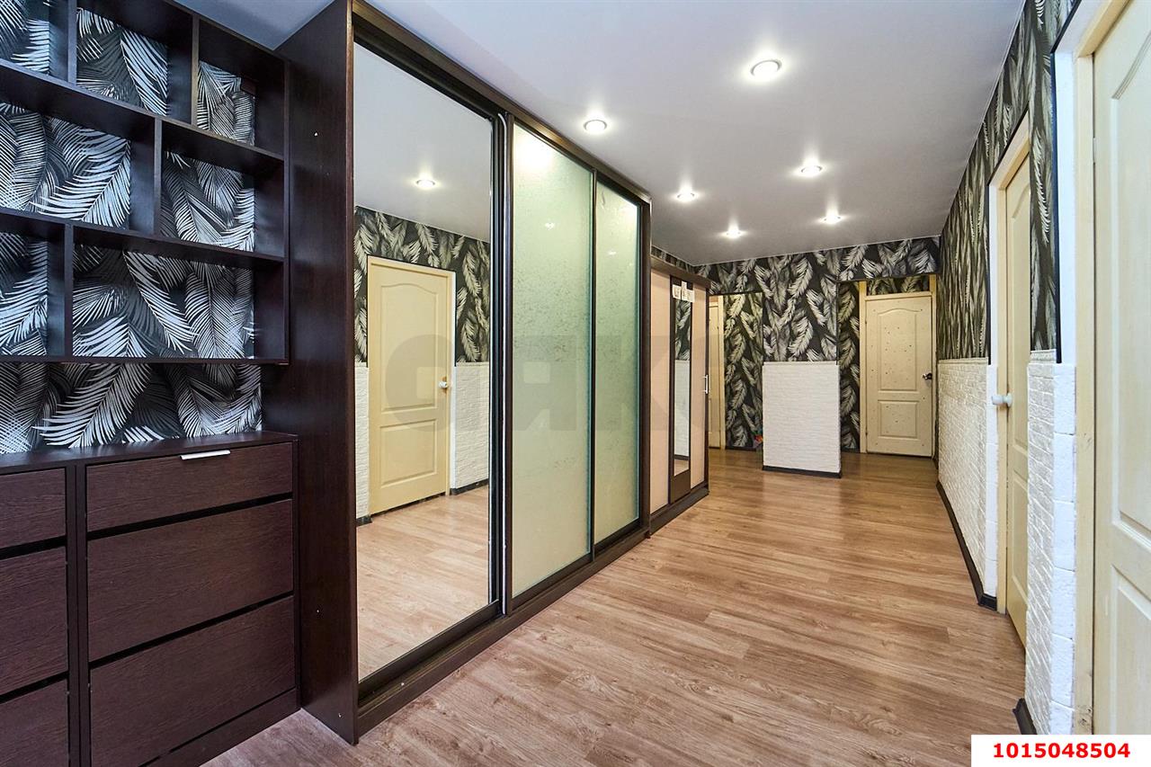 Фото №4: 3-комнатная квартира 96 м² - Краснодар, Прикубанский внутригородской округ, мкр. Восточно-Кругликовский, ул. Героев-Разведчиков, 42