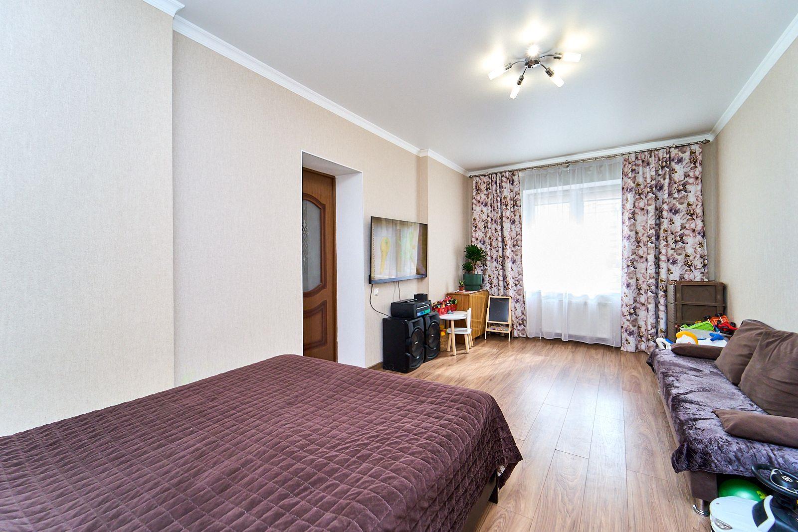 Фото №5: 2-комнатная квартира 75 м² - Краснодар, Прикубанский внутригородской округ, мкр. Восточно-Кругликовский, ул. Черкасская, 123