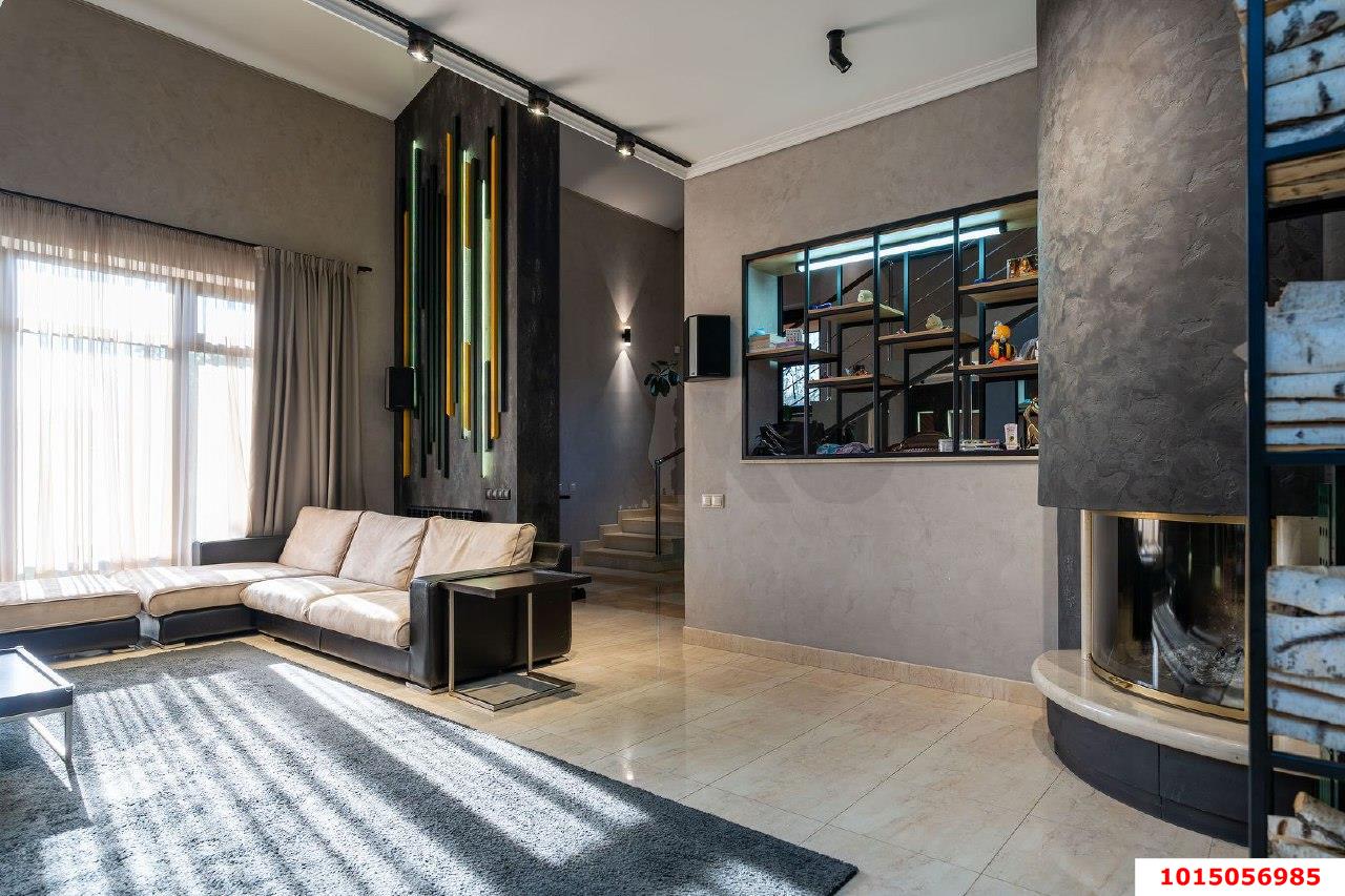 Фото №4: Дом 237 м² + 7 сот. - Краснодар, Табачная Фабрика, пр-д 1-й  Достоевского, 7