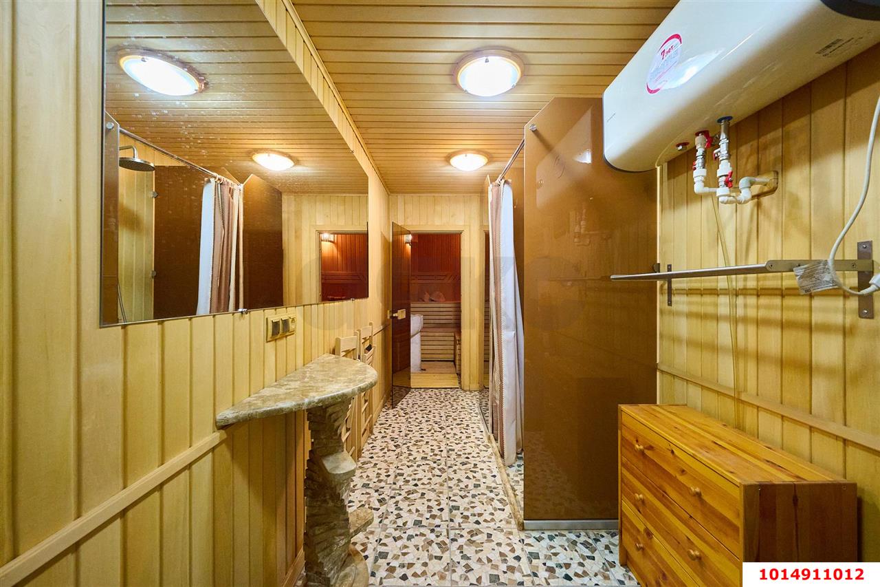 Фото №22: Дом 374 м² + 4 сот. - Краснодар, Центральный внутригородской округ, мкр. Дубинка, ул. Малая, 25