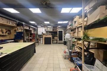 Фото №4: Торговое помещение 36 м² - Краснодар, мкр. Музыкальный, ул. имени Мусоргского М.П., 3