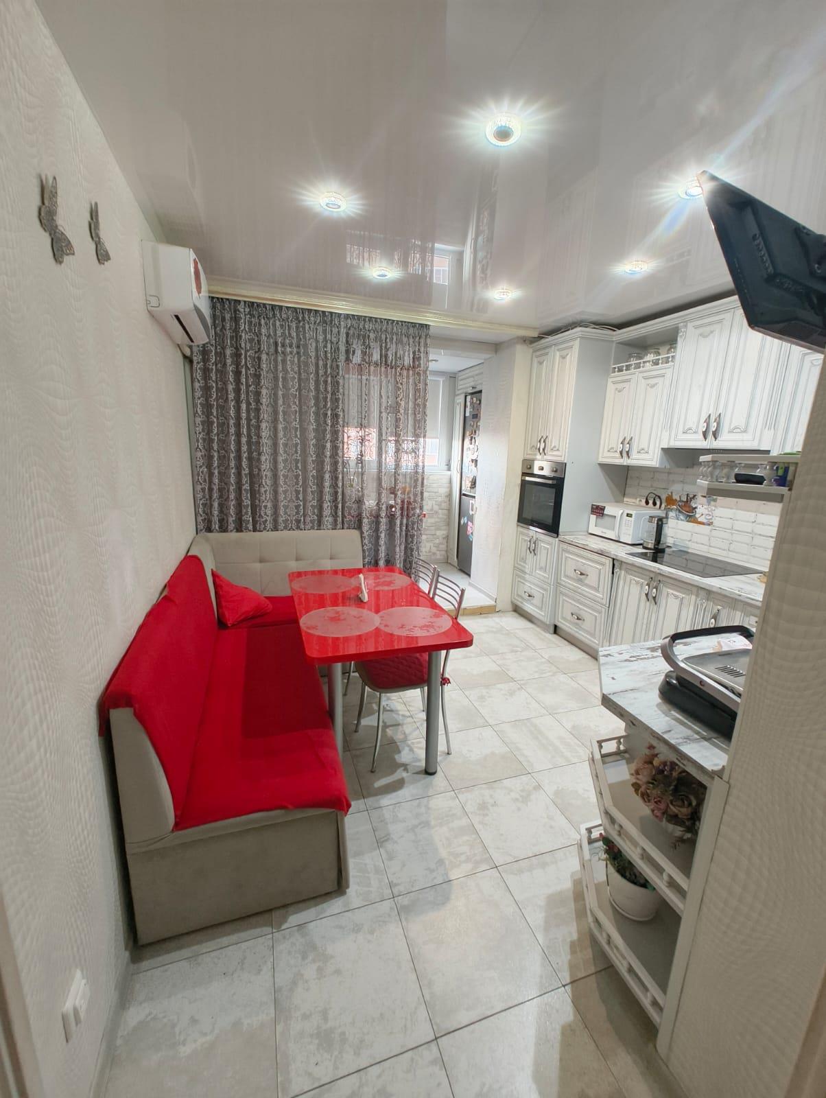 Фото №2: 2-комнатная квартира 58 м² - Краснодар, Прикубанский внутригородской округ, мкр. Военный городок № 109, ул. Кореновская, 69