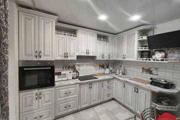 Фото №1: 2-комнатная квартира 58 м² - Краснодар, мкр. Военный городок № 109, ул. Кореновская, 69