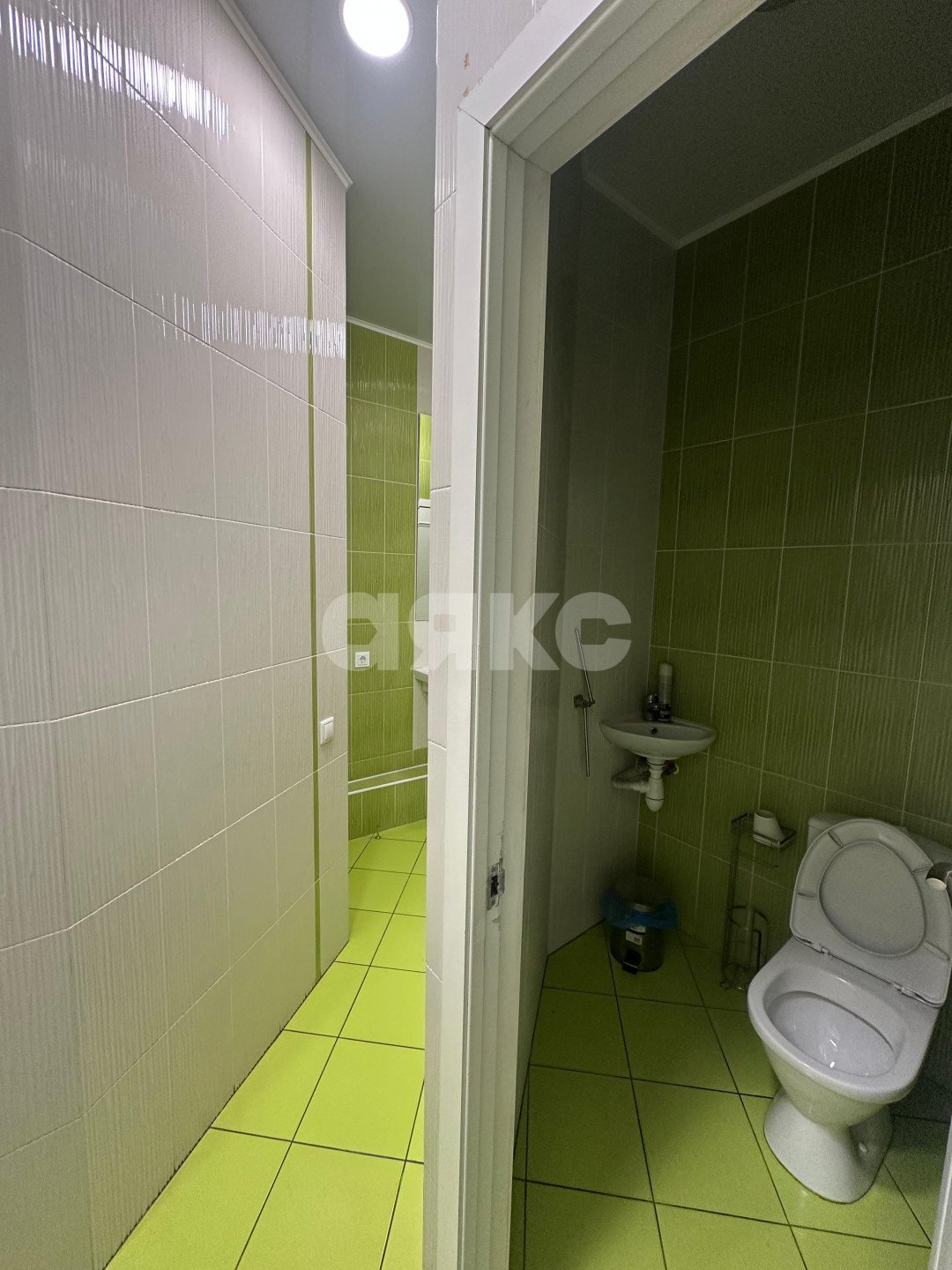 Фото №12: Коммерция 250 м² - Ростов-на-Дону, Богатяновка, ул. Большая Садовая, 150