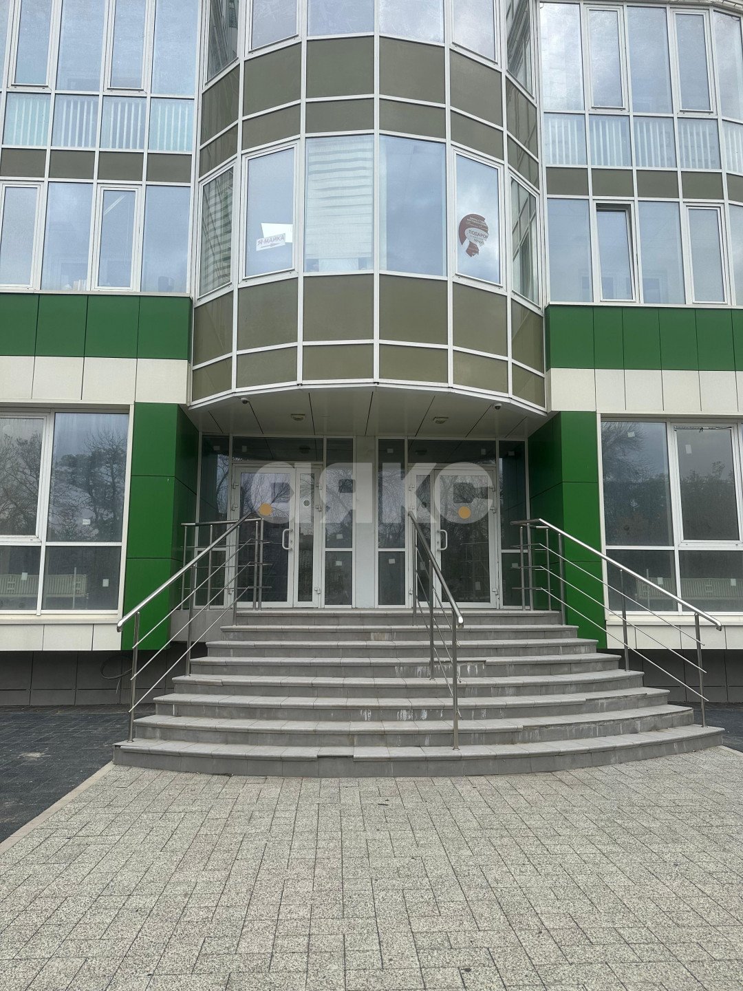 Фото №1: Коммерция 280 м² - Ростов-на-Дону, Ворошиловский, пр-кт Михаила Нагибина, 38