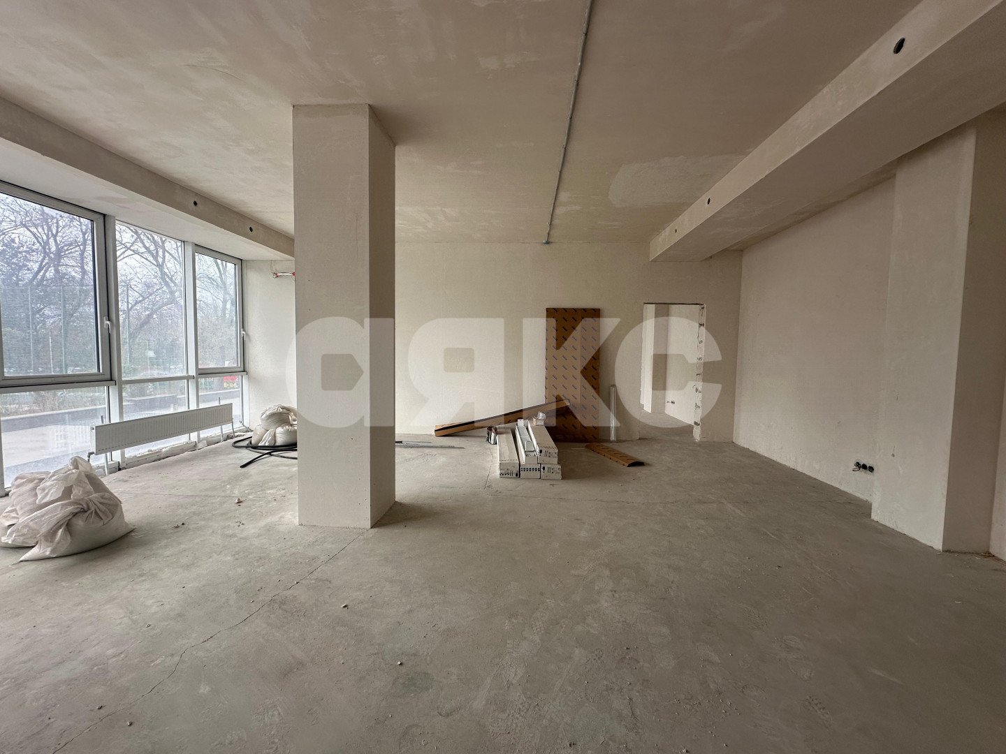 Фото №5: Коммерция 280 м² - Ростов-на-Дону, Ворошиловский, пр-кт Михаила Нагибина, 38