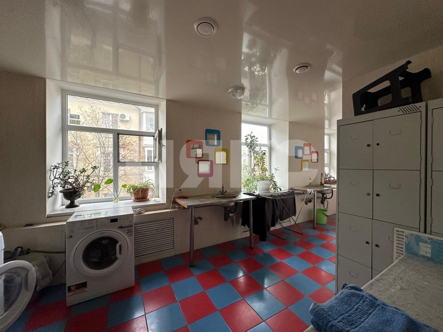 Фото №7: Коммерция 348 м² - Ростов-на-Дону, Ленинский, ул. Серафимовича, 37