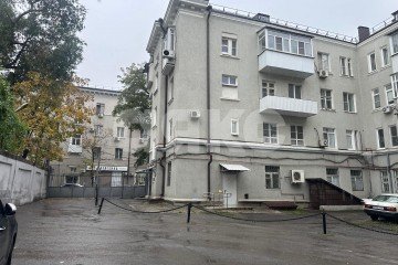 Фото №1: Коммерция 348 м² - Ростов-на-Дону, р. Ленинский, ул. Серафимовича, 37