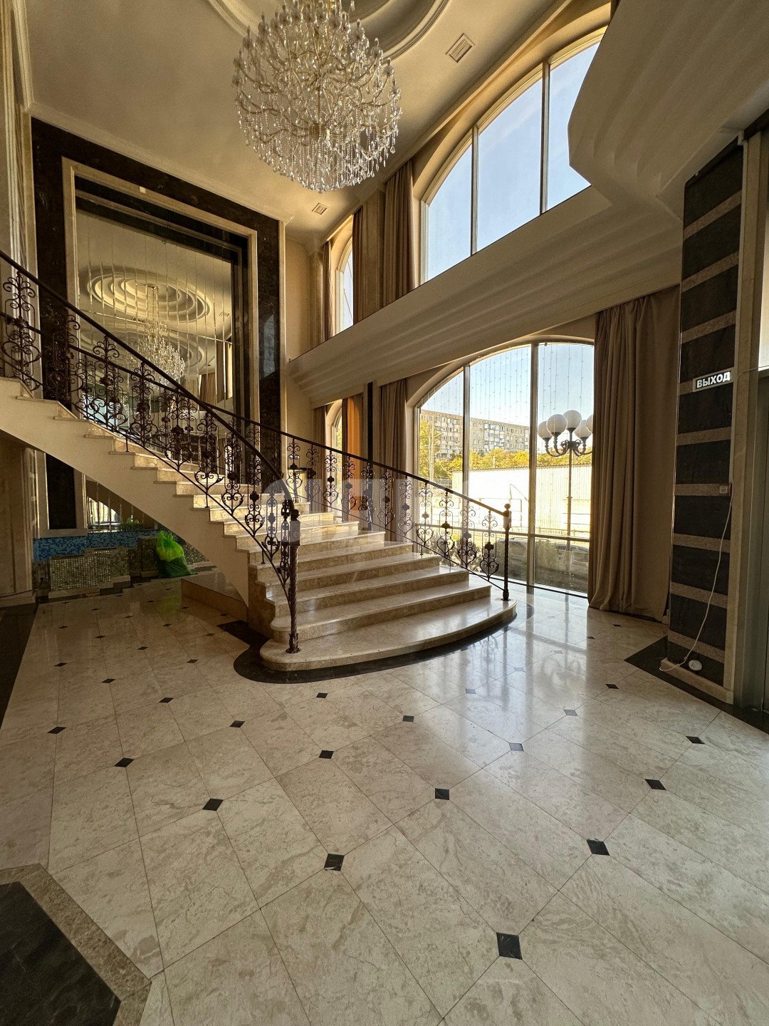 Фото №8: Коммерция 700 м² - Ростов-на-Дону, Нахичевань, ул. Ченцова, 12/42