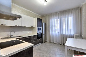 Фото №1: 1-комнатная квартира 45 м² - Краснодар, мкр. Солнечный, ул. Архитектора Петина, 18/1