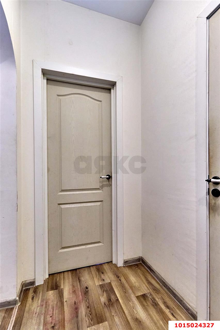 Фото №6: 1-комнатная квартира 35 м² - Краснодар, Прикубанский внутригородской округ, мкр. Краевая Клиническая Больница, ул. 1 Мая, 278