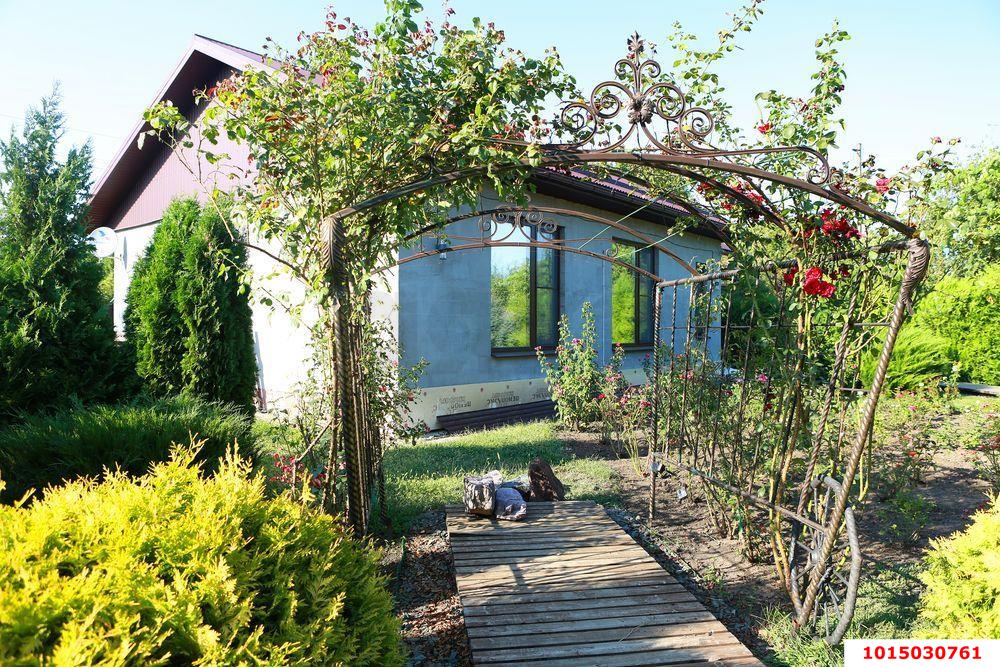 Фото №20: Дом 206 м² + 12 сот. - Елизаветинская, Кубанские Зори, ул. Виноградная, 92