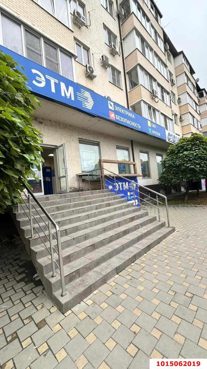 Фото №4: Торговое помещение 159 м² - Краснодар, Музыкальный, ул. Московская, 140кБ