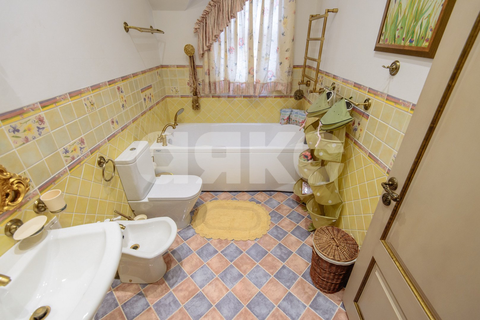 Фото №10: Дом 450 м² + 4 сот. - Ростов-на-Дону, Ворошиловский, ул. Евдокимова, 150