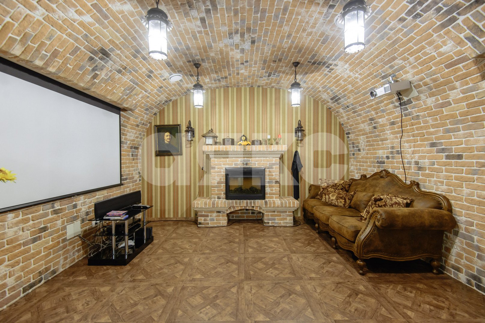 Фото №7: Дом 450 м² + 4 сот. - Ростов-на-Дону, Ворошиловский, ул. Евдокимова, 150