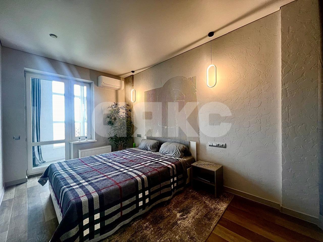 Фото №1: 1-комнатная квартира 43 м² - Ростов-на-Дону, Кировский, ул. Красноармейская, 157