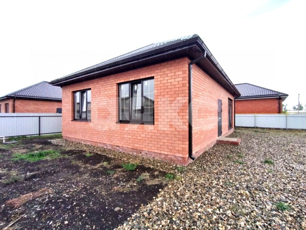 Фото №2: Дом 80 м² + 4.2 сот. - Платнировская, ул. Красная, 47