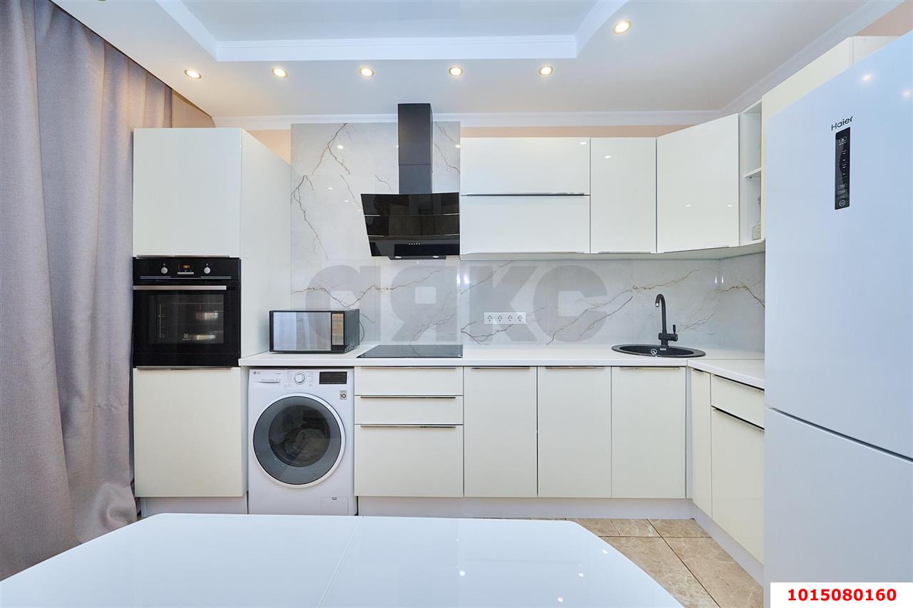 Фото №2: 1-комнатная квартира 43 м² - Краснодар, ЖК Панорама, Прикубанский внутригородской округ, мкр. Панорама, ул. Восточно-Кругликовская, 22/2