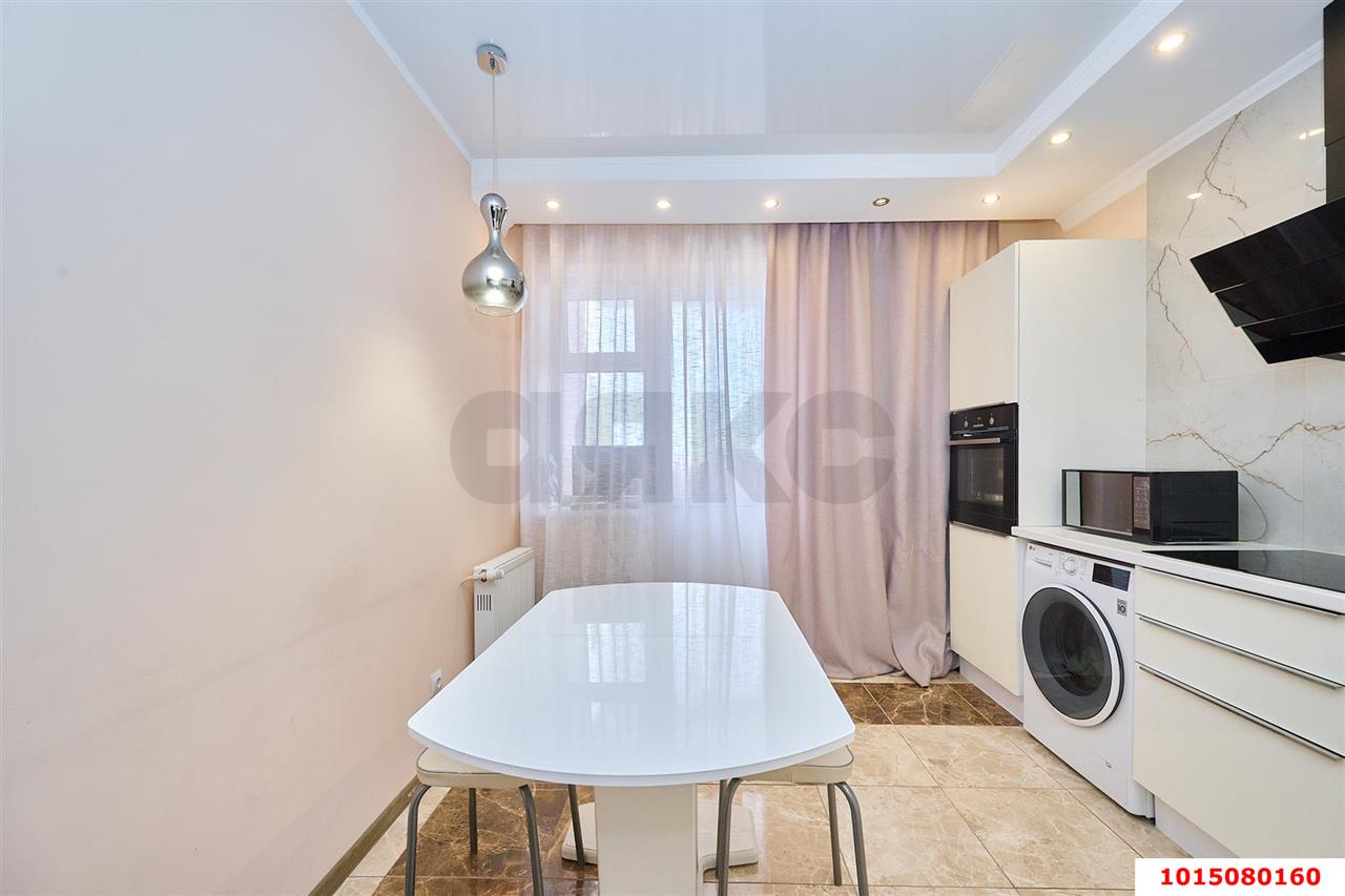 Фото №7: 1-комнатная квартира 43 м² - Краснодар, ЖК Панорама, ул. Восточно-Кругликовская, 22/2