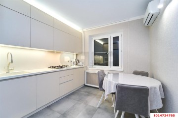 Фото №1: 4-комнатная квартира 85 м² - Краснодар, мкр. Центральный, ул. Мира, 51