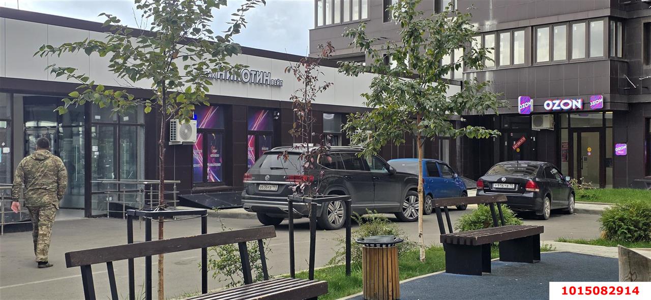 Фото №4: Торговое помещение 55 м² - Краснодар, жилой комплекс Ракурс, ул. имени Героя Ростовского, 8к4