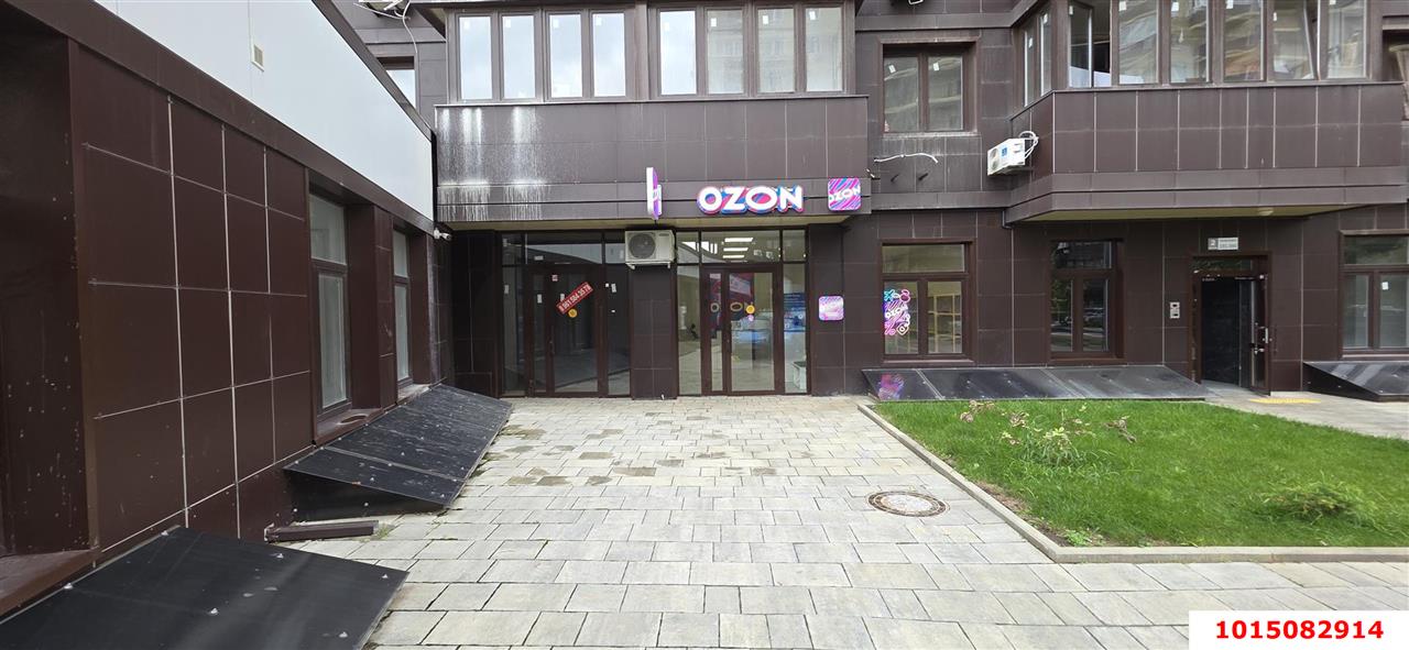 Фото №2: Торговое помещение 55 м² - Краснодар, жилой комплекс Ракурс, ул. имени Героя Ростовского, 8к4