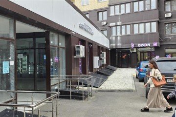 Фото №3: Торговое помещение 55 м² - Краснодар, мкр. жилой комплекс Ракурс, ул. имени Героя Ростовского, 8к4