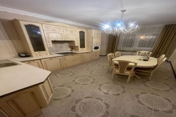 Фото №1: 2-комнатная квартира 91 м² - Краснодар, мкр. Юбилейный, пр-кт Чекистов, 26