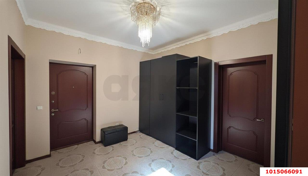 Фото №11: 2-комнатная квартира 91 м² - Краснодар, Западный внутригородской округ, мкр. Юбилейный, пр-кт Чекистов, 26